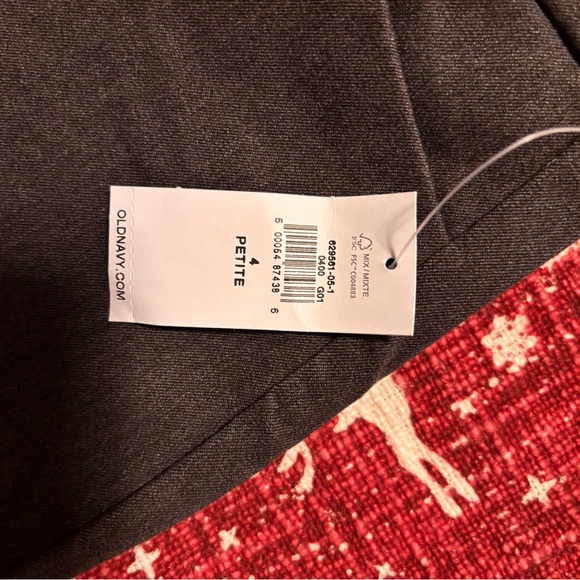 Ladies Old Navy Pixie High Rise Secret Slim Pockets - Brand New Size 4P - Picture 4 of 5